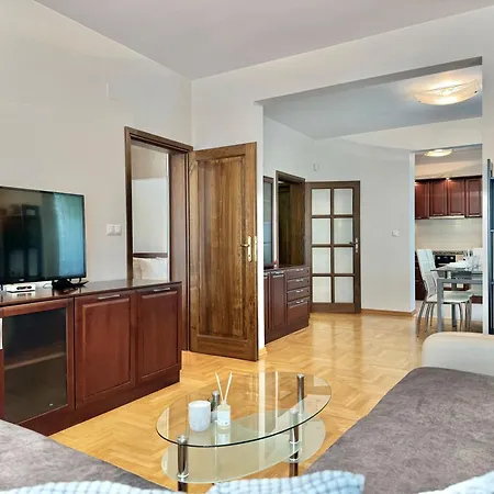 Classy & Spacious аpartment Next To National Palace Of Culture For 4 Guests Apartment Sofia