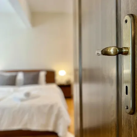 Classy & Spacious аpartment Next To National Palace Of Culture For 4 Guests Apartment Sofia